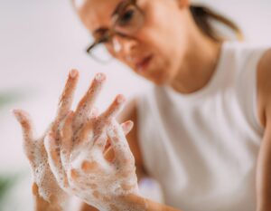 Woman who needs OCD Treatment in Atlanta GA