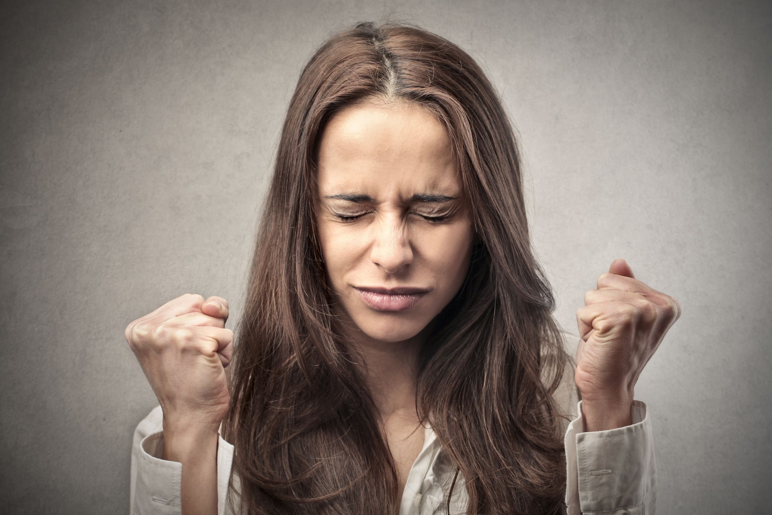 woman going through bpd rage